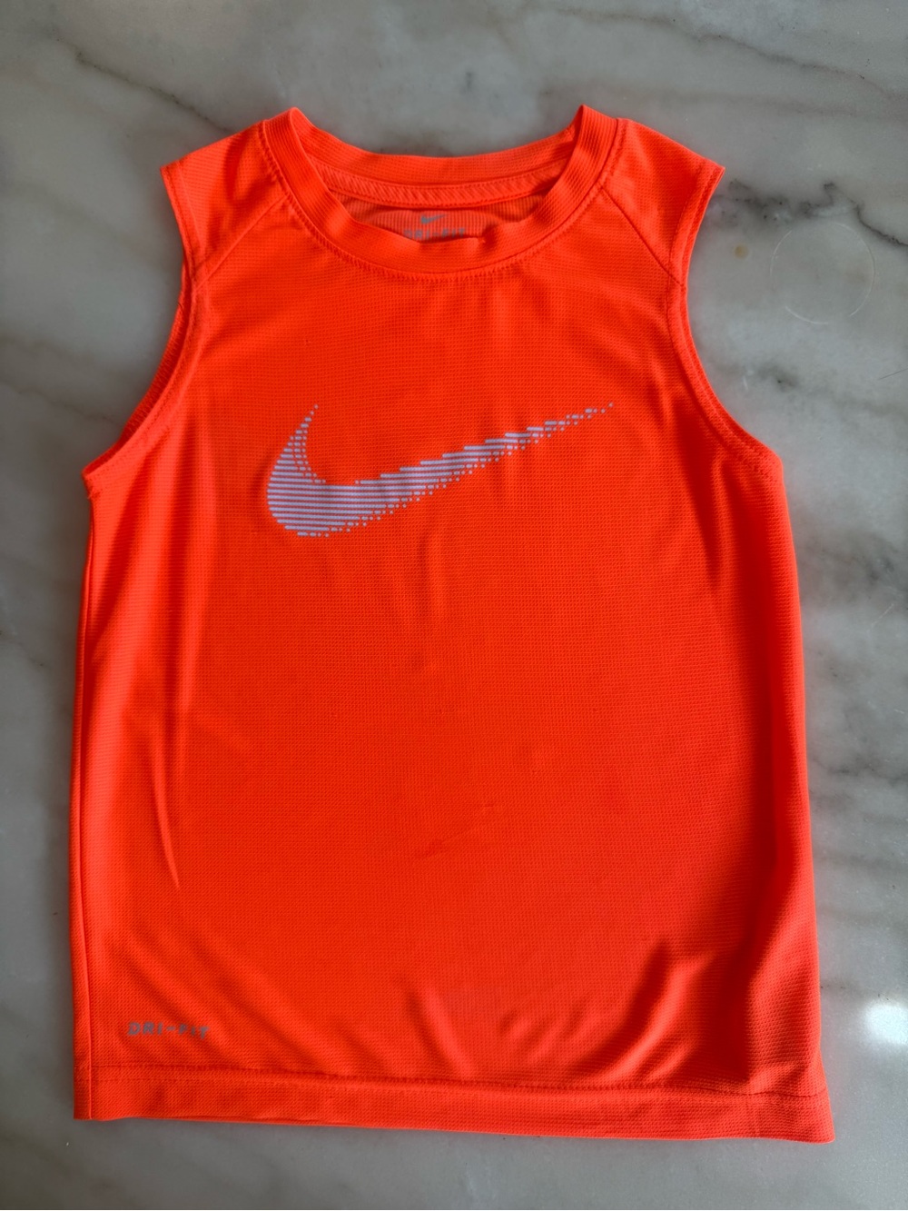 Nike Big Kids' (Boys') Dri-FIT Sleeveless Top size small